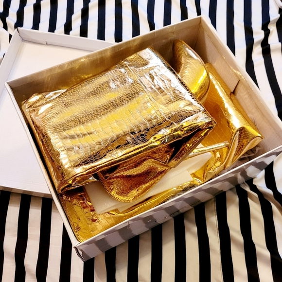 New In Box Gold Drama Queen Over The Knee Boot Sz 7 - Picture 13 of 16